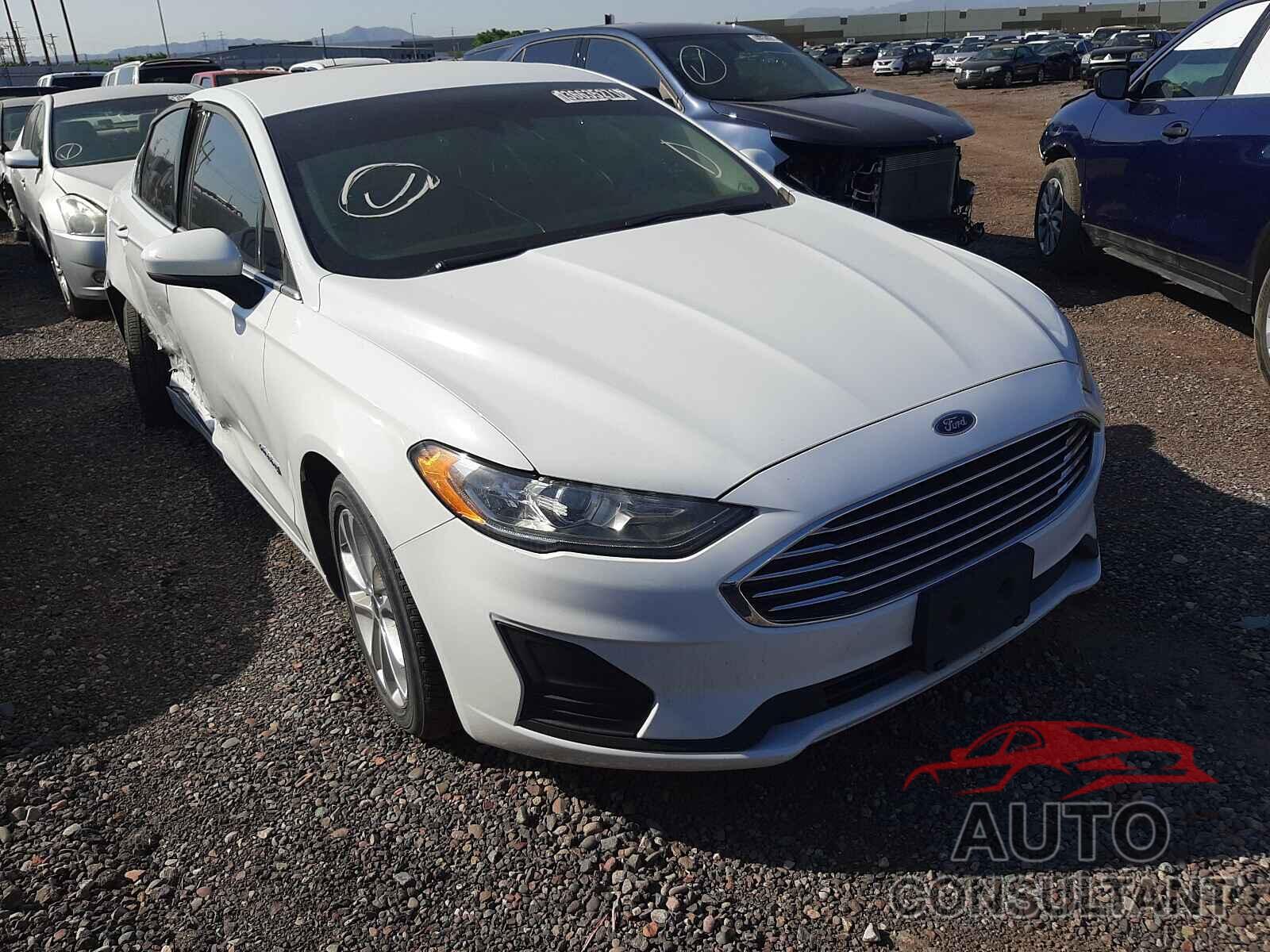 FORD FUSION 2019 - 3FA6P0LU6KR124898