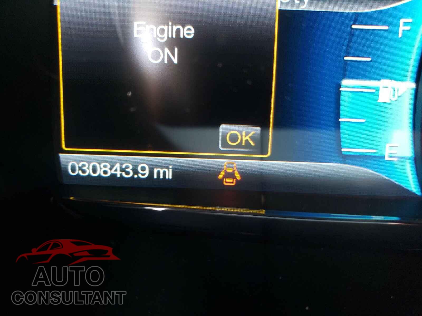 FORD TAURUS 2017 - 1FAHP2E83HG133420