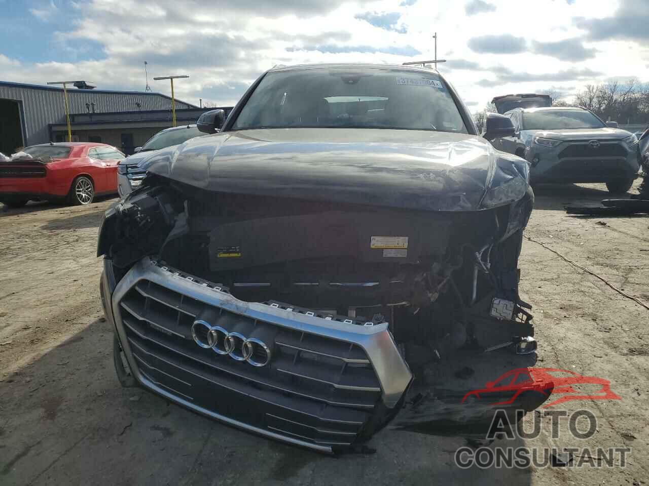 AUDI Q5 2018 - WA1BNAFY0J2004644