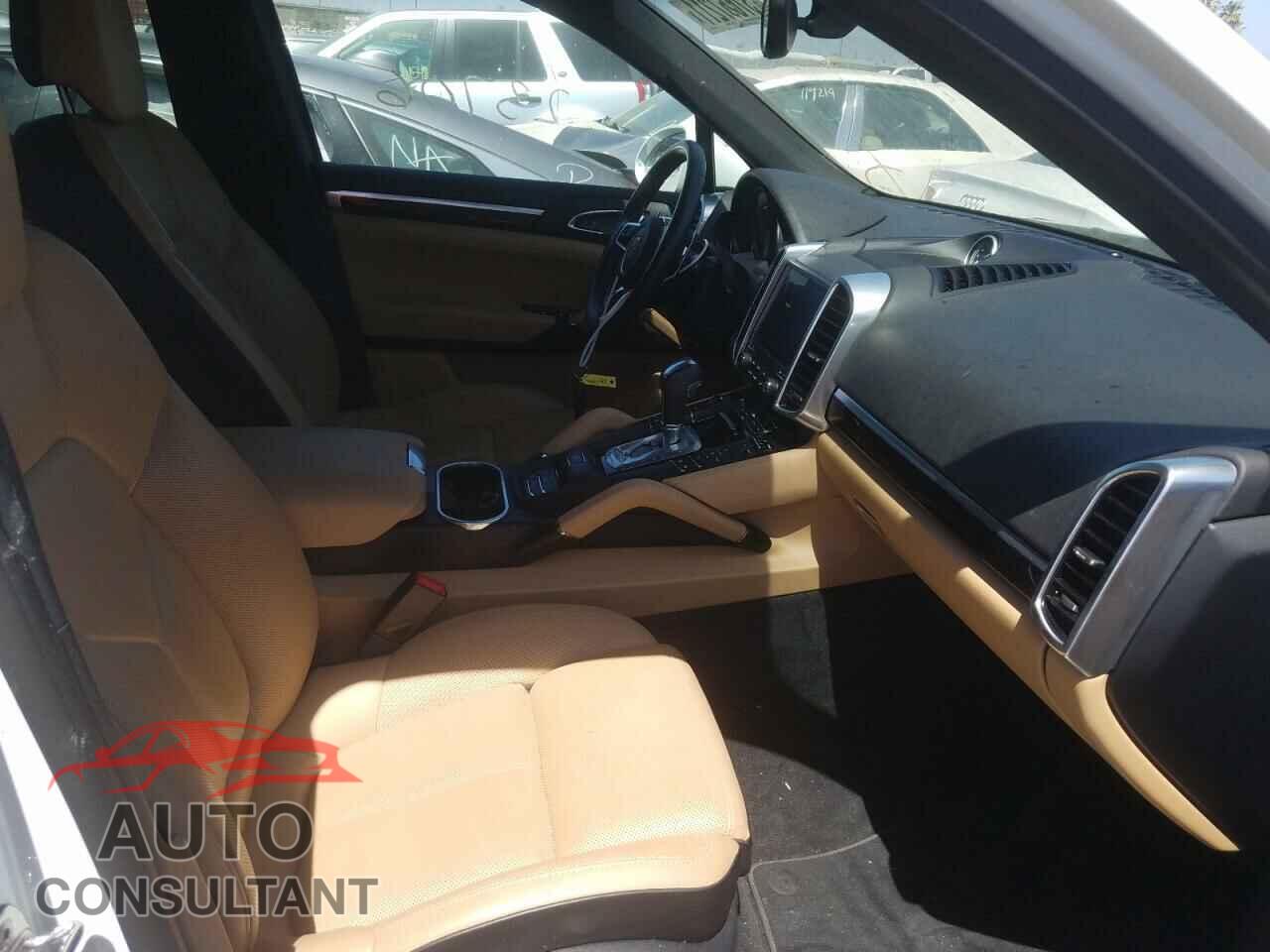PORSCHE CAYENNE 2017 - WP1AE2A20HLA74805