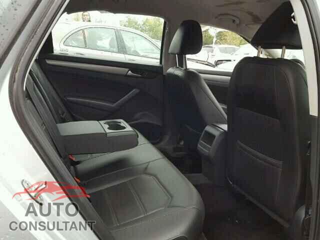 VOLKSWAGEN PASSAT 2015 - 1VWAT7A32FC097896