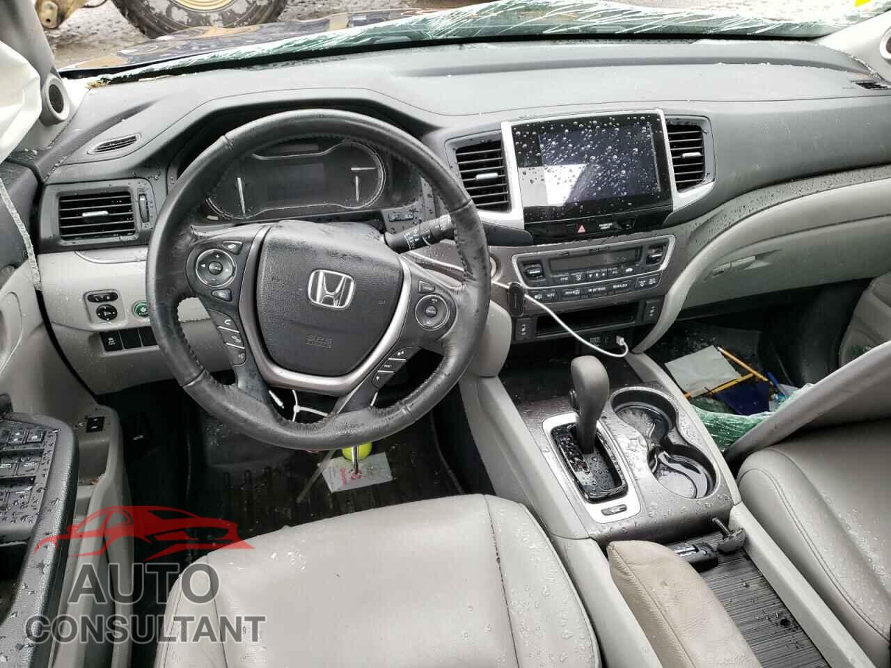HONDA PILOT 2018 - 5FNYF6H59JB044179
