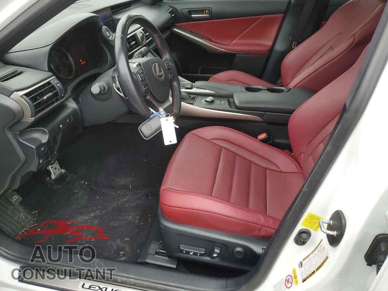LEXUS IS 2017 - JTHCE1D21H5014566