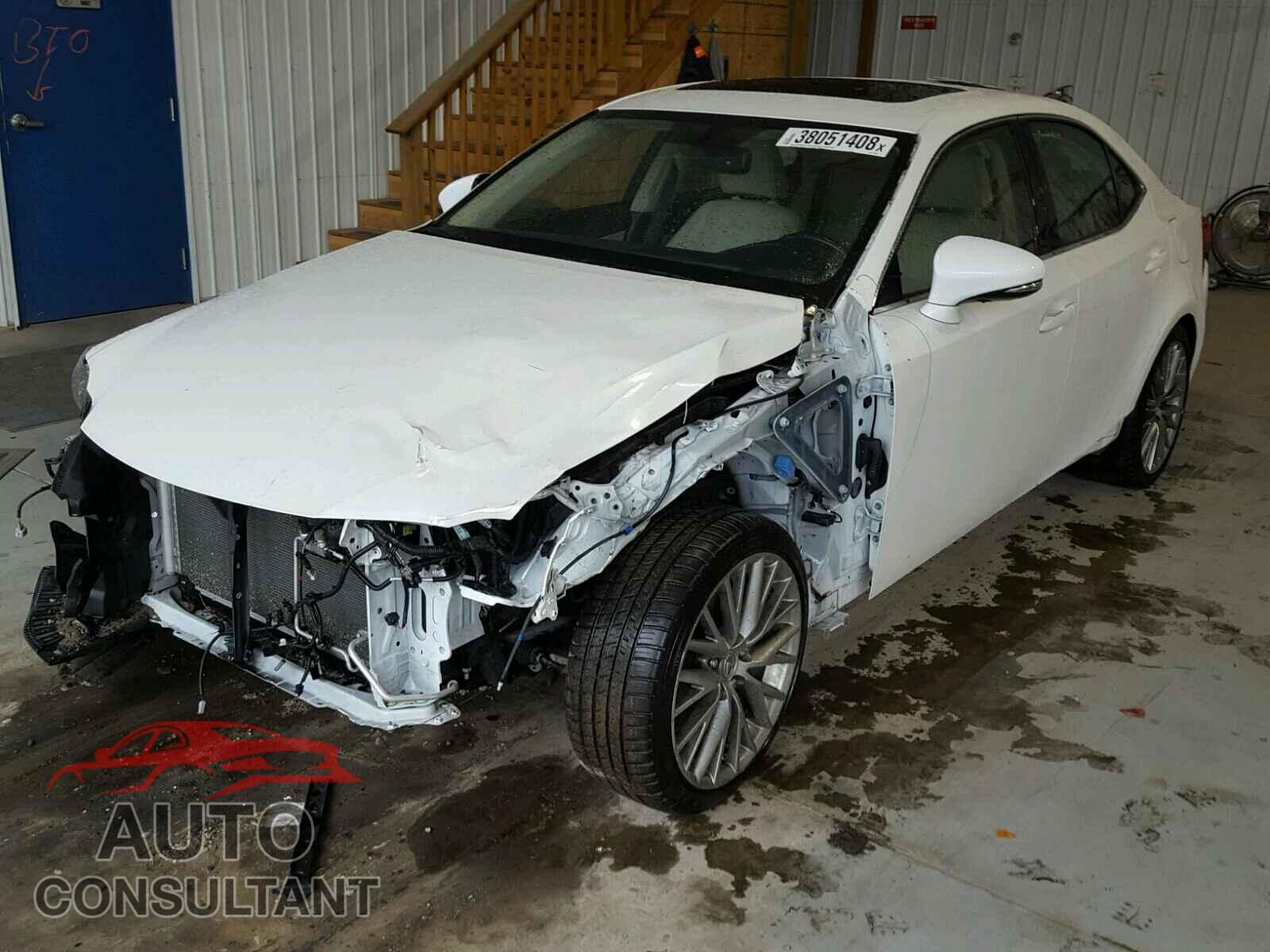 LEXUS IS250 2015 - JTHCF1D25F5015827