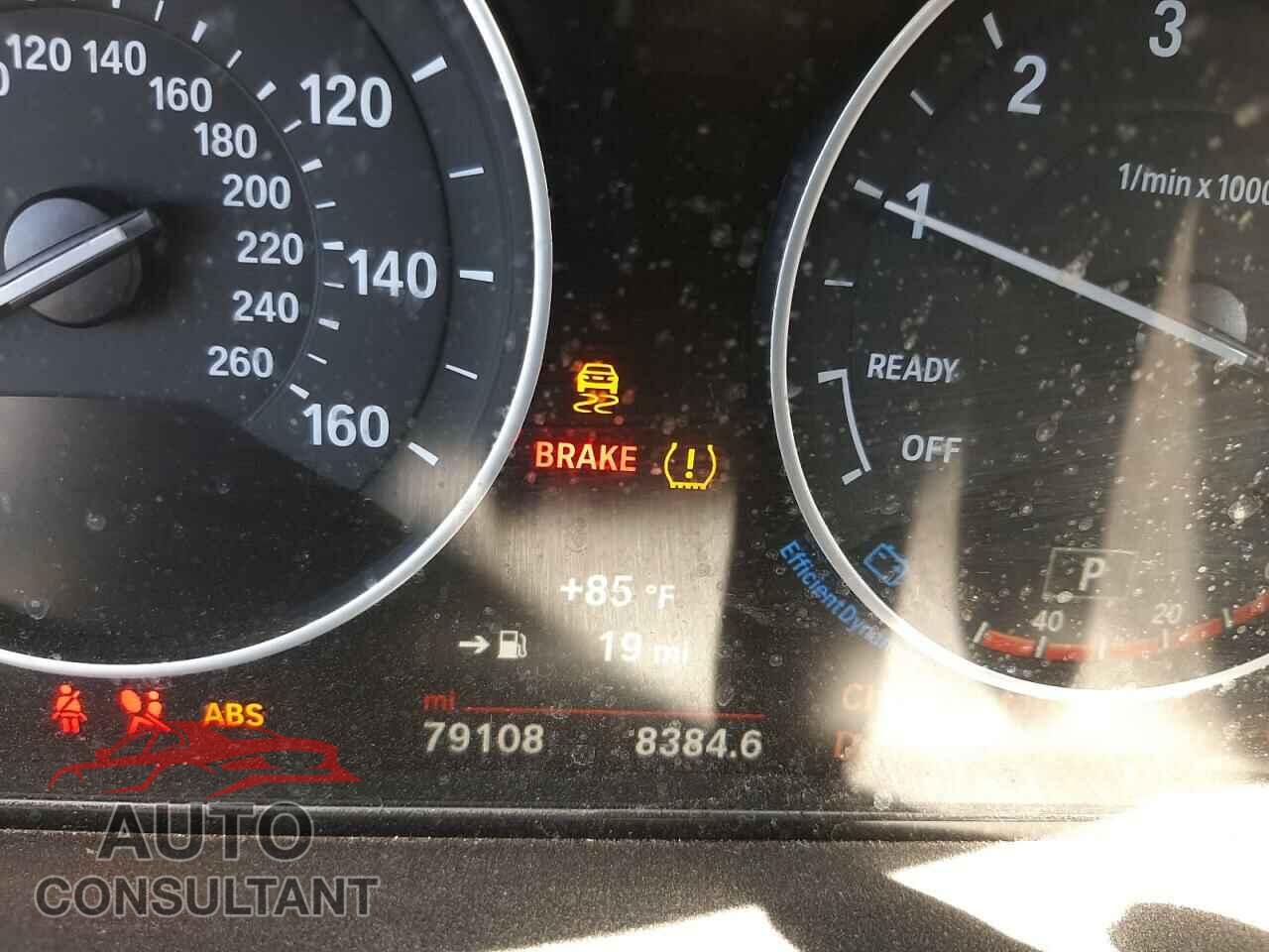 BMW 3 SERIES 2016 - WBA8E1G58GNU10955