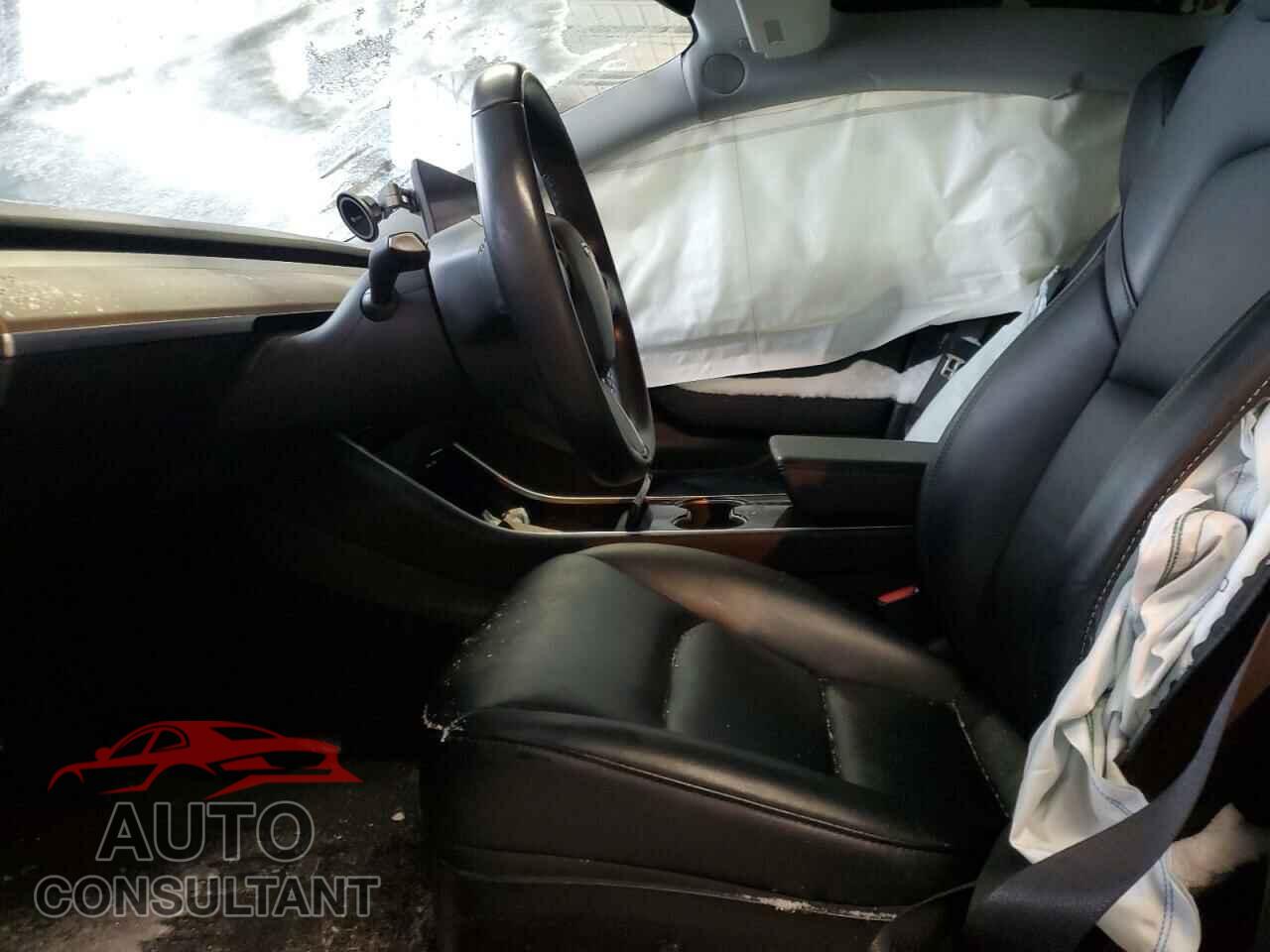 TESLA MODEL 3 2018 - 5YJ3E1EB5JF149117