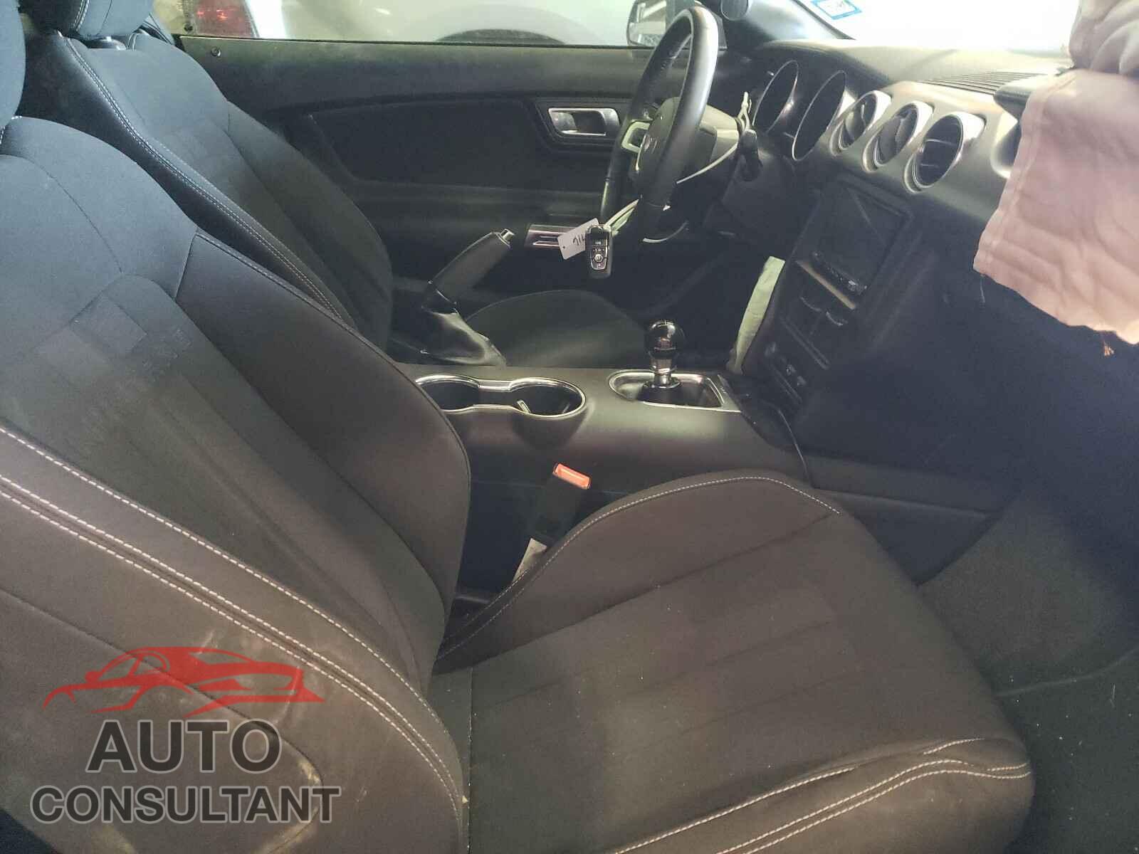 FORD MUSTANG 2018 - 1FA6P8CF4J5122374