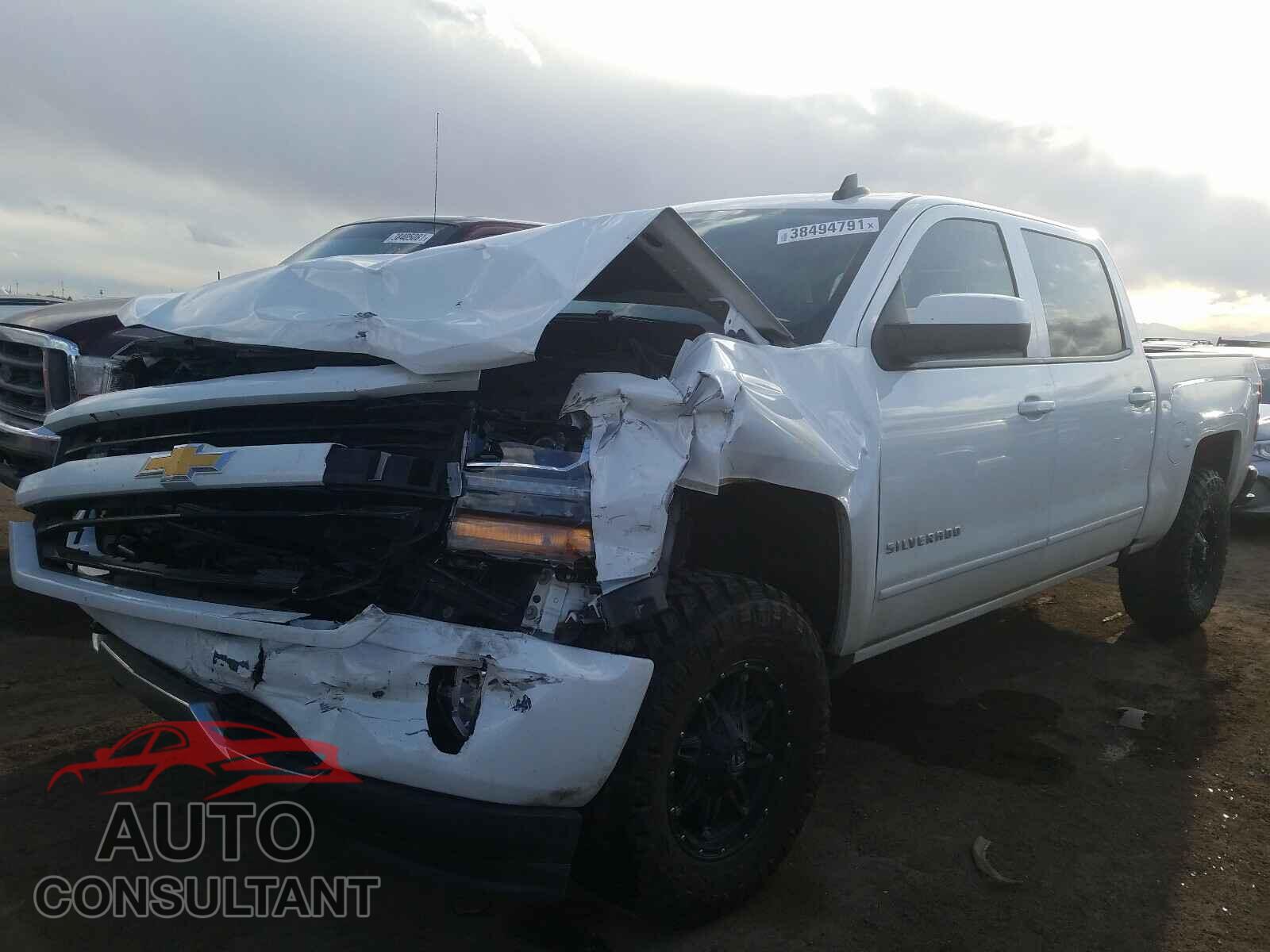 CHEVROLET SILVERADO 2017 - 3GCUKREC5HG431069