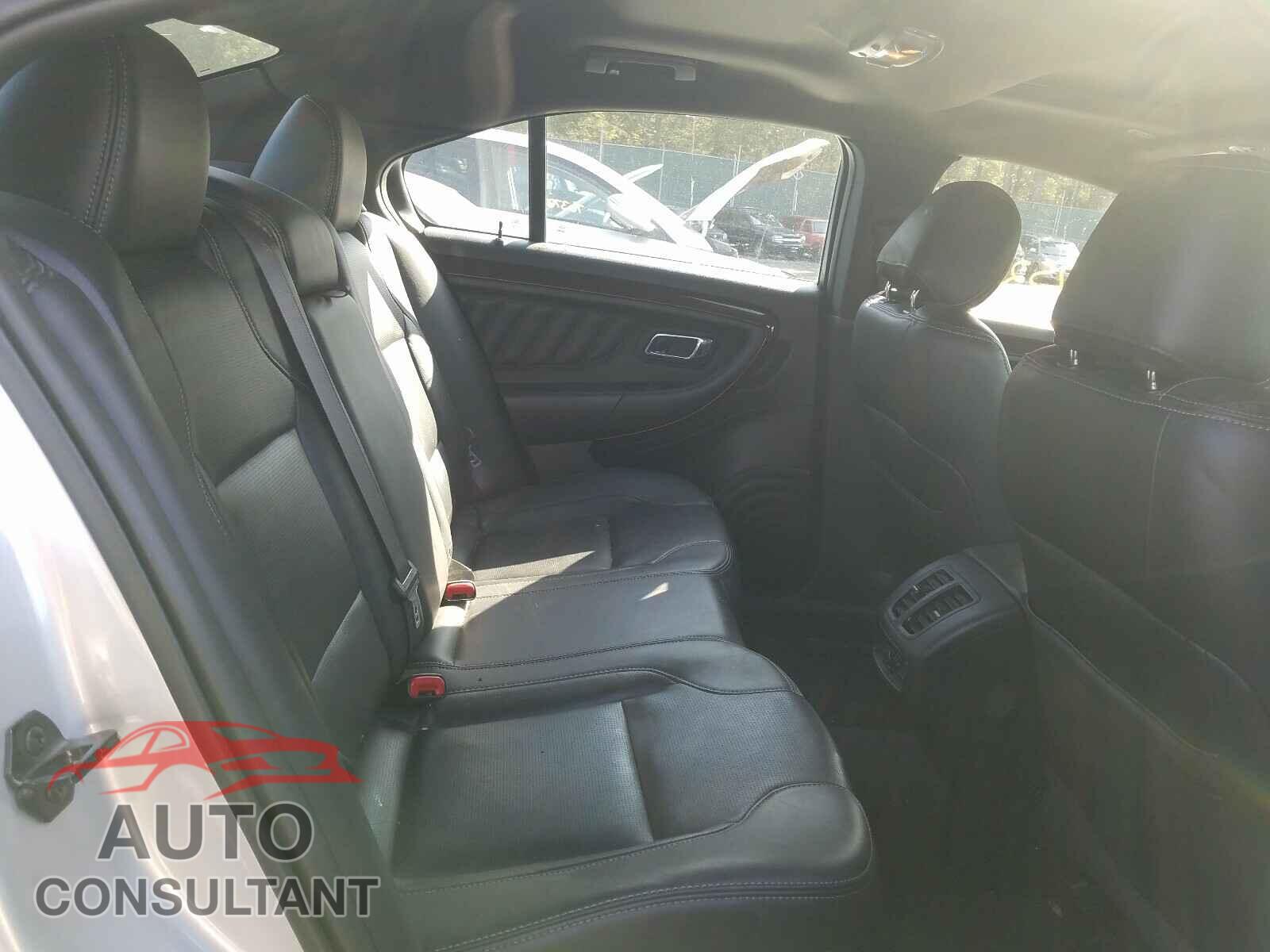 FORD TAURUS 2017 - 1FAHP2F85HG108629