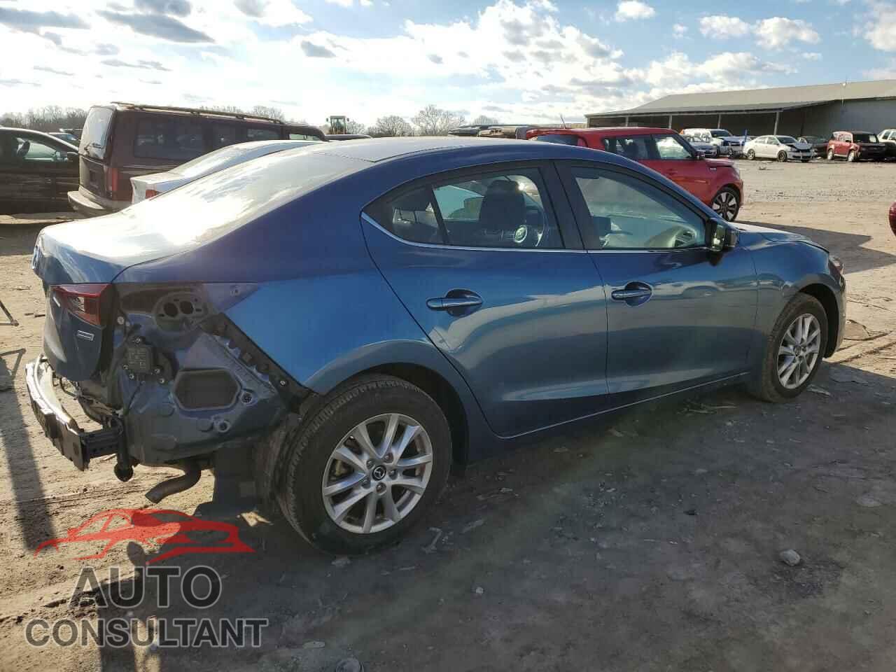 MAZDA 3 2018 - 3MZBN1U76JM180796