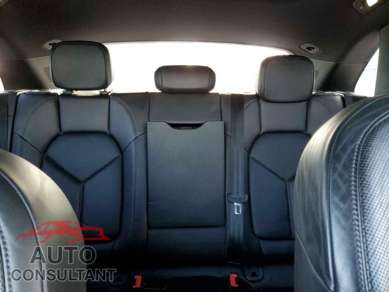 PORSCHE MACAN 2017 - WP1AA2A58HLB06874