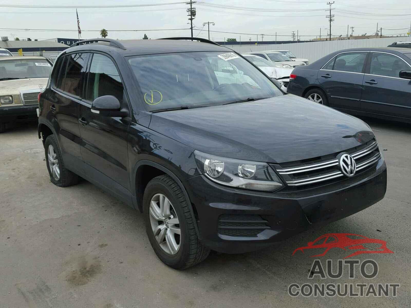 VOLKSWAGEN TIGUAN 2016 - WVGAV7AX1GW585264