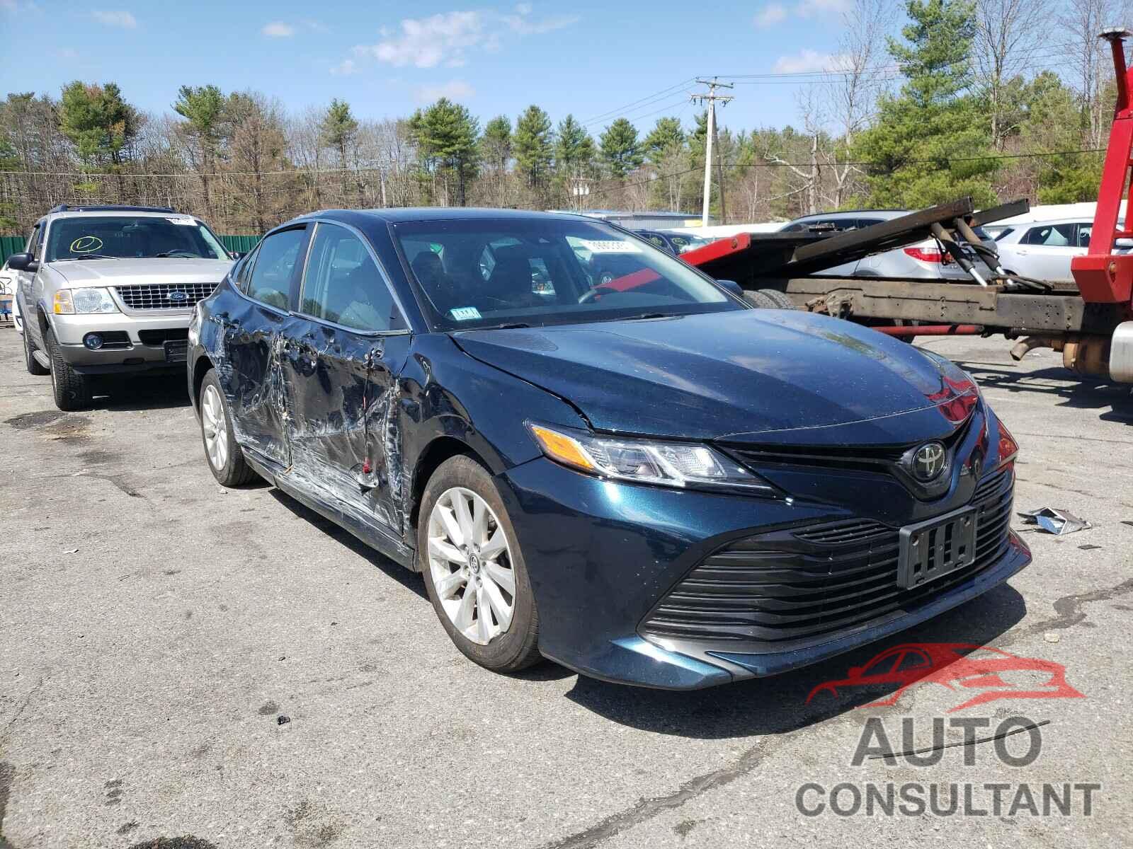 TOYOTA CAMRY 2018 - 4T1B11HK8JU570352