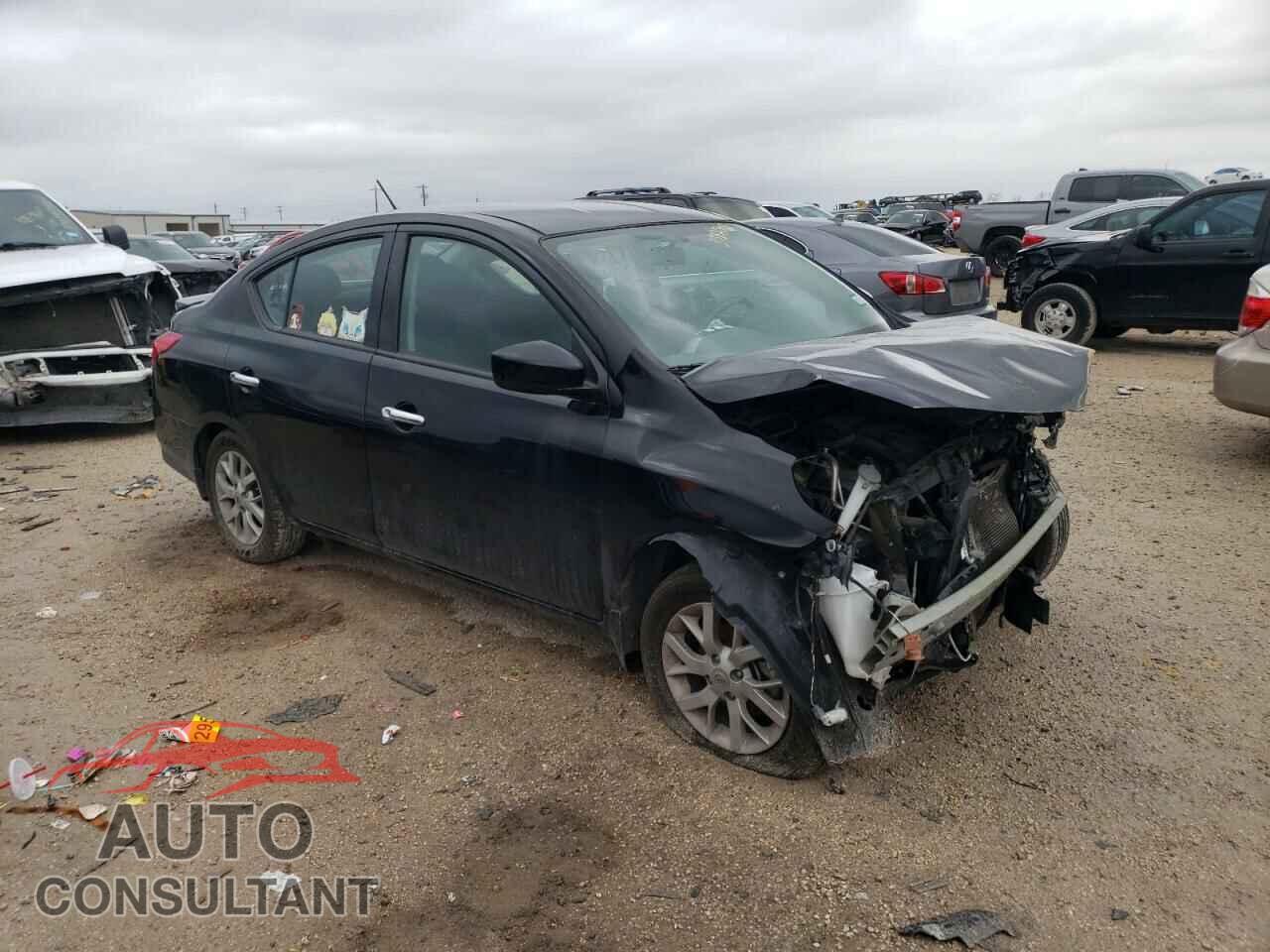 NISSAN VERSA 2019 - 3N1CN7AP3KL816518