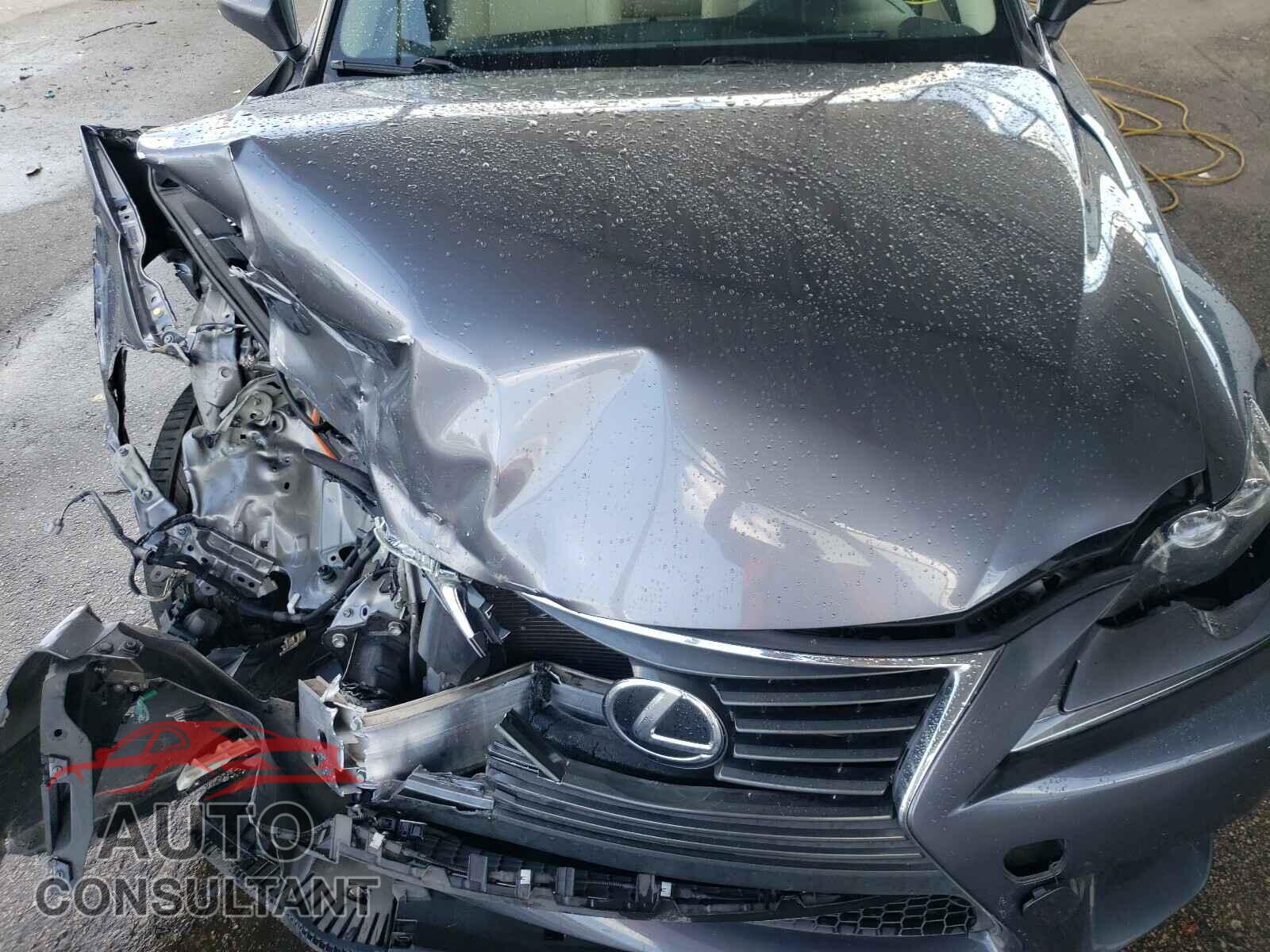 LEXUS IS 2016 - JTHBE1D29G5026071