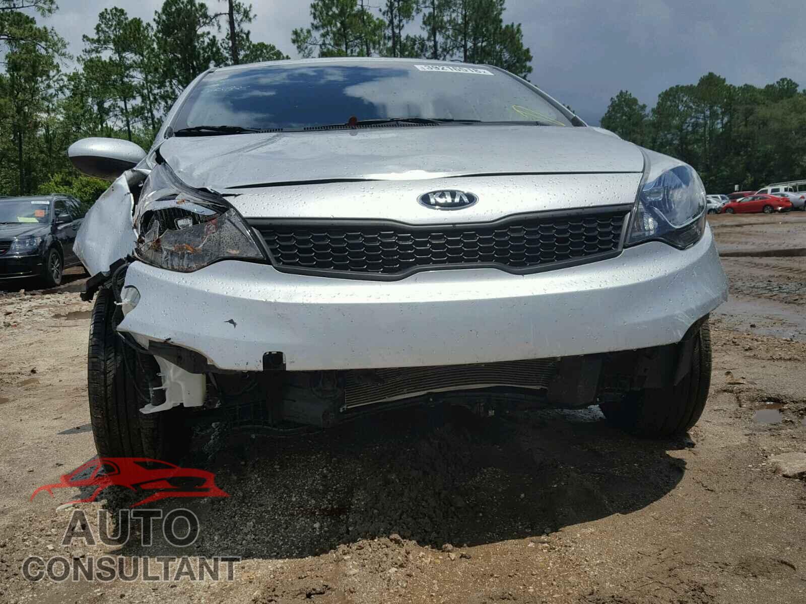 KIA RIO 2017 - KNADM4A3XH6057723