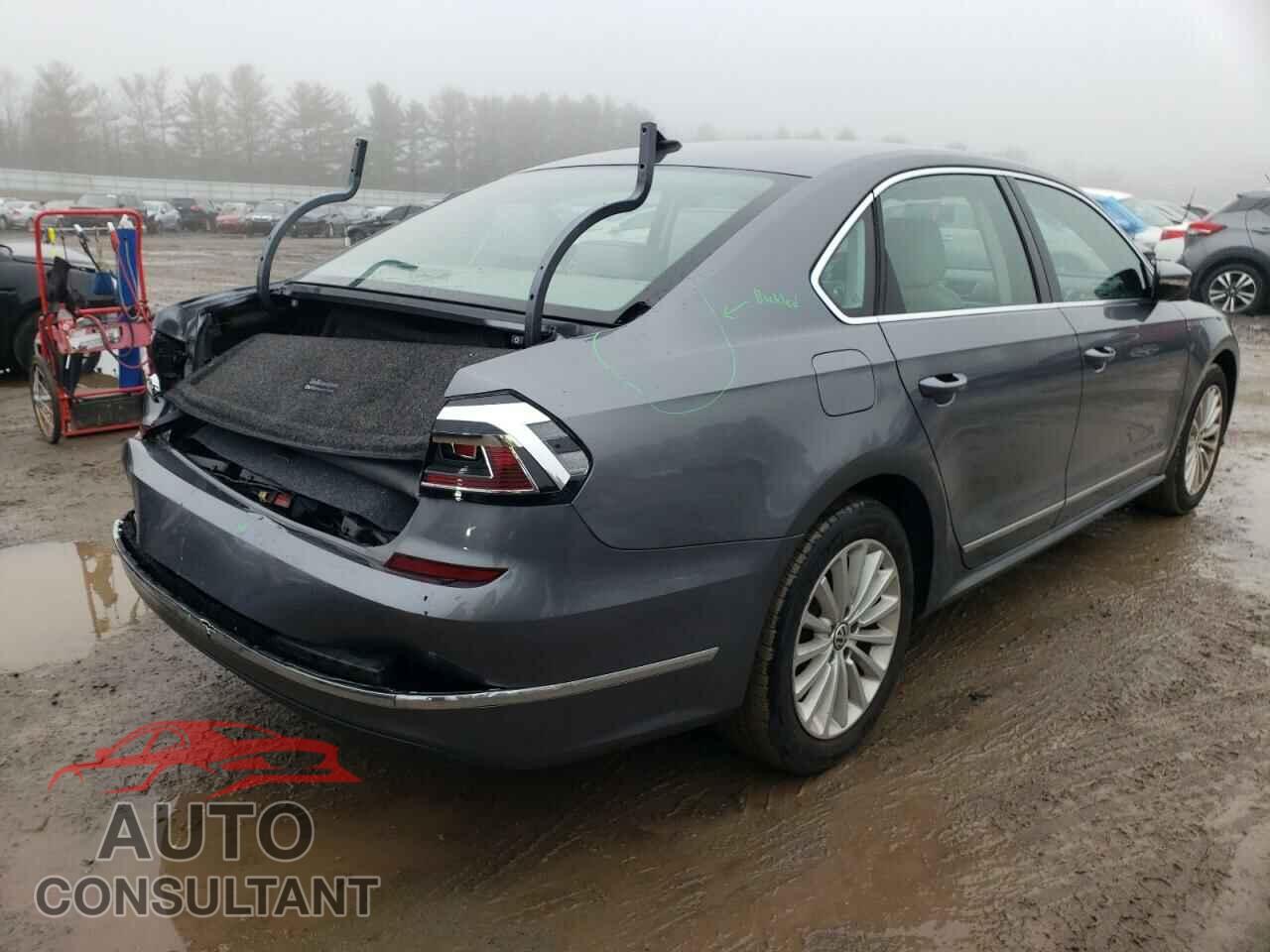 VOLKSWAGEN PASSAT 2017 - 1VWBT7A3XHC024427