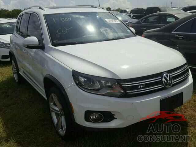 VOLKSWAGEN TIGUAN 2015 - WVGAV7AX9FW092432