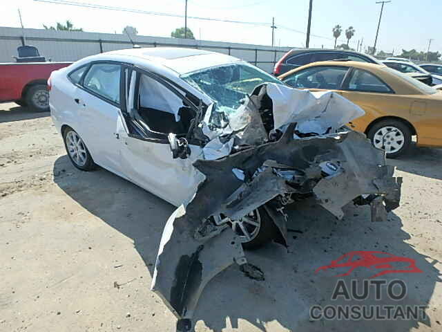 FORD FIESTA 2015 - 3FADP4BJ1FM139625