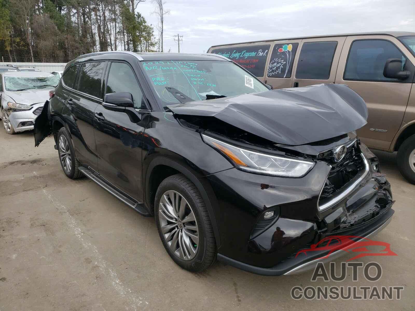 TOYOTA HIGHLANDER 2021 - 5TDFZRAH4MS038049