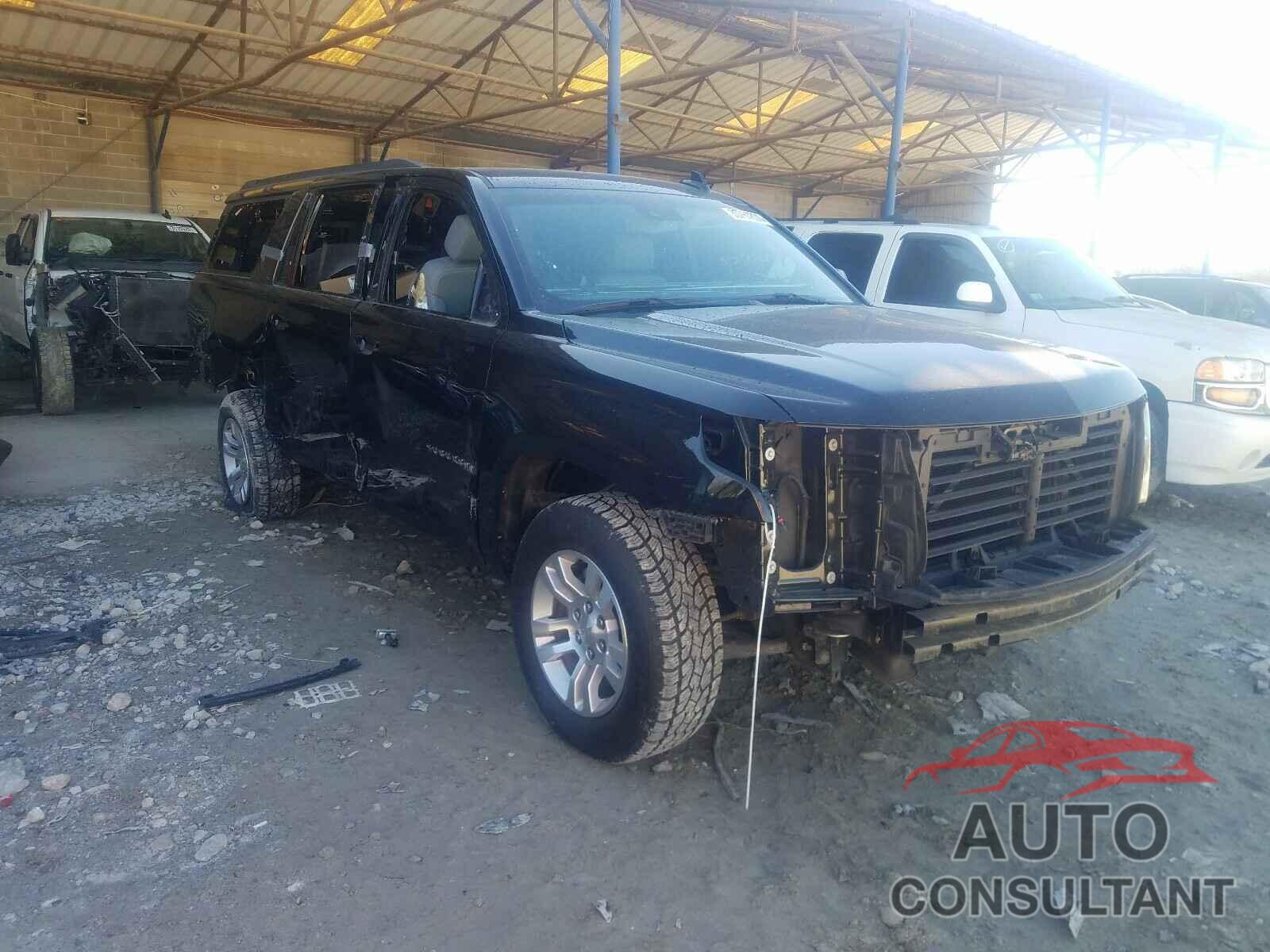 CHEVROLET SUBURBAN 2019 - 1GNSCHKC5KR329241