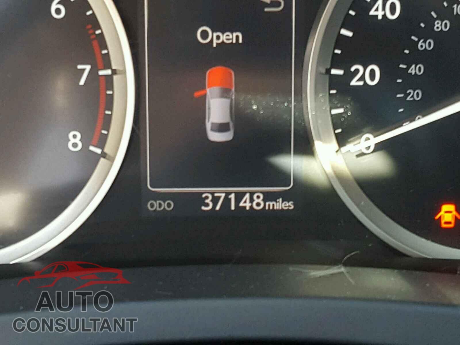 LEXUS IS250 2015 - JTHBF1D23F5077917