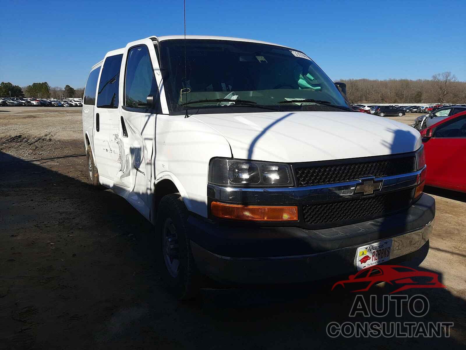 CHEVROLET EXPRESS 2017 - 1GAZGPFG2H1255893