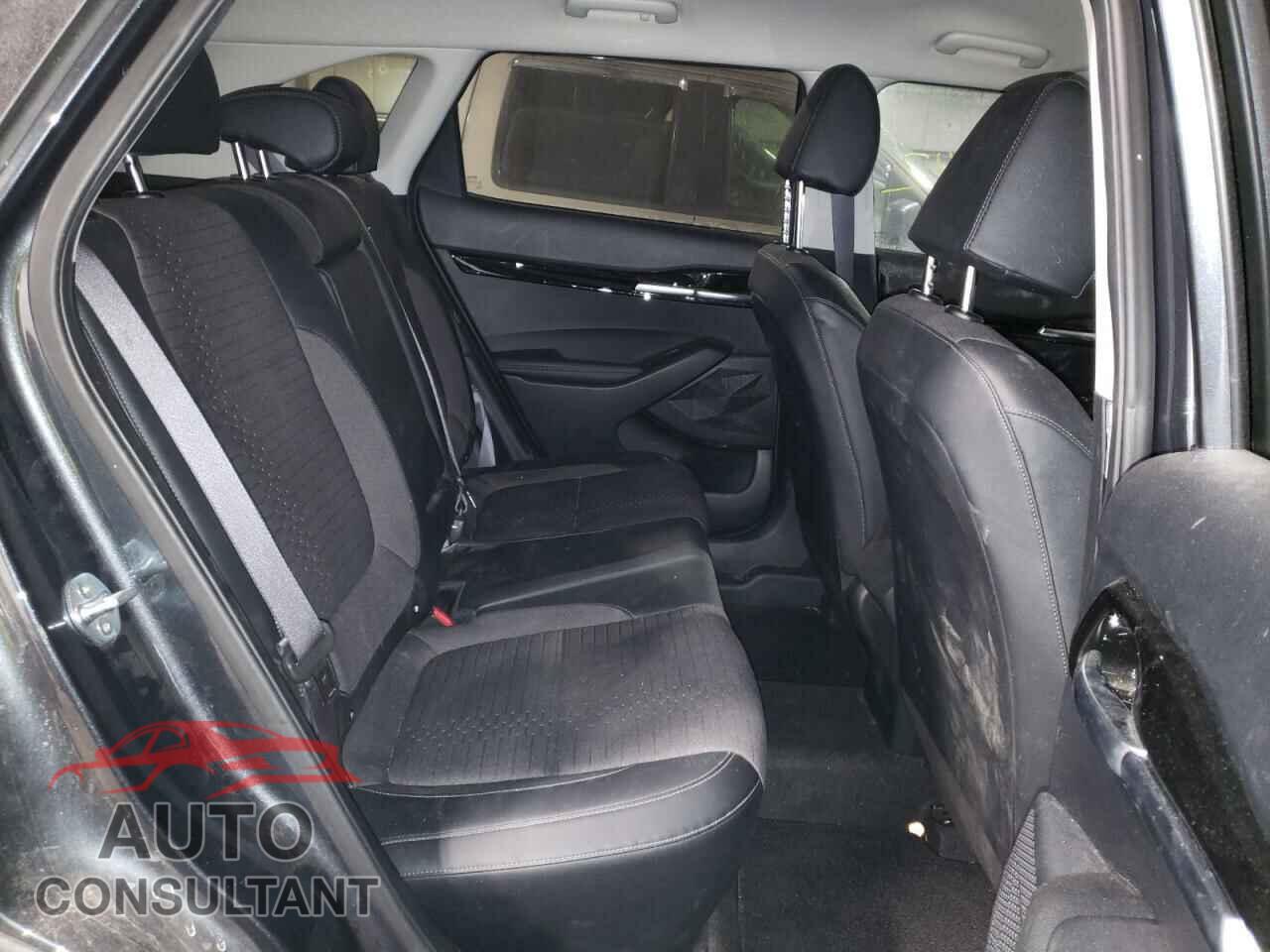 KIA SELTOS 2021 - KNDEUCAA6M7116285