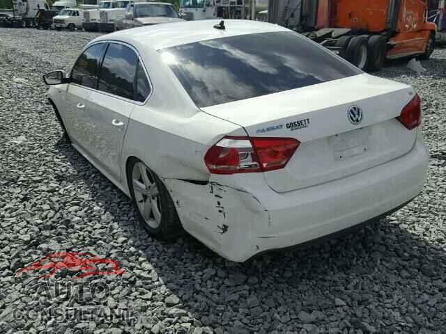VOLKSWAGEN PASSAT 2015 - 1VWAS7A31FC114531