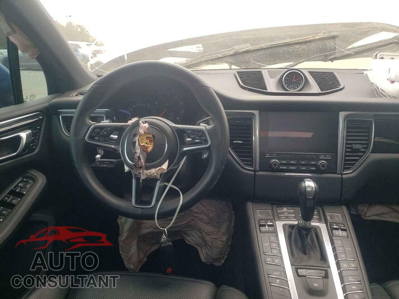 PORSCHE MACAN 2018 - WP1AA2A56JLB18950