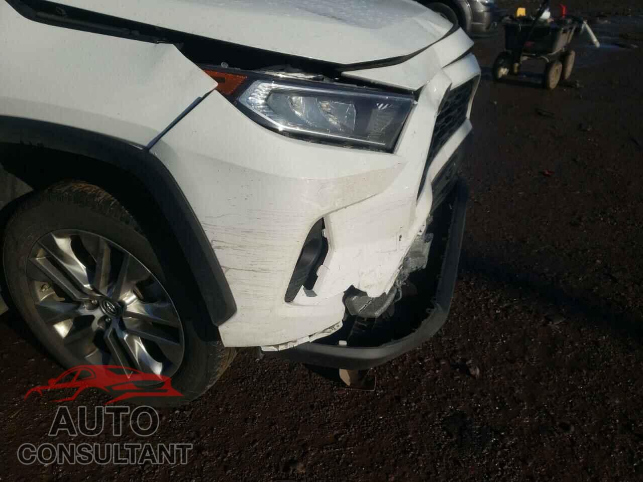TOYOTA RAV4 2019 - 2T3A1RFV2KC043814