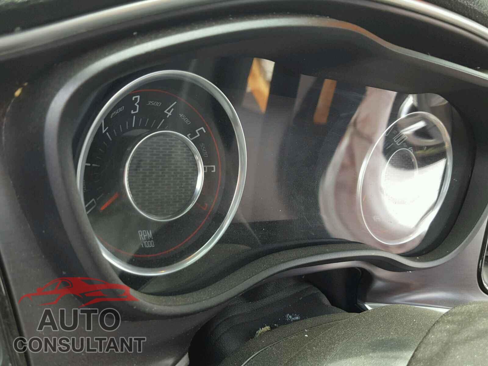 DODGE CHALLENGER 2015 - 2C3CDZAG4FH704552