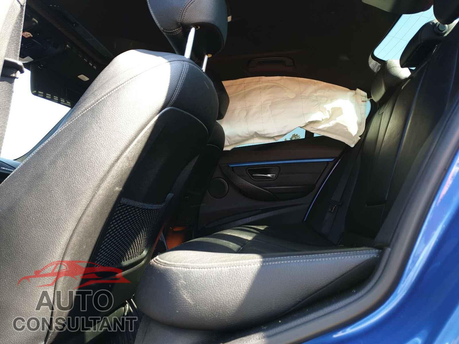 BMW 3 SERIES 2016 - WBA8E3G56GNU05202
