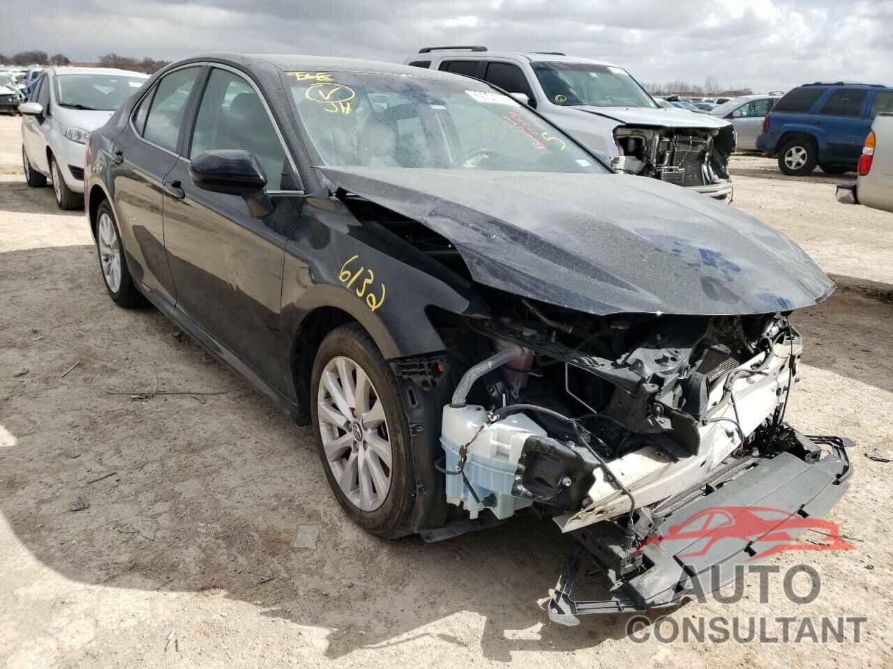 TOYOTA CAMRY 2018 - 4T1B11HK2JU598440