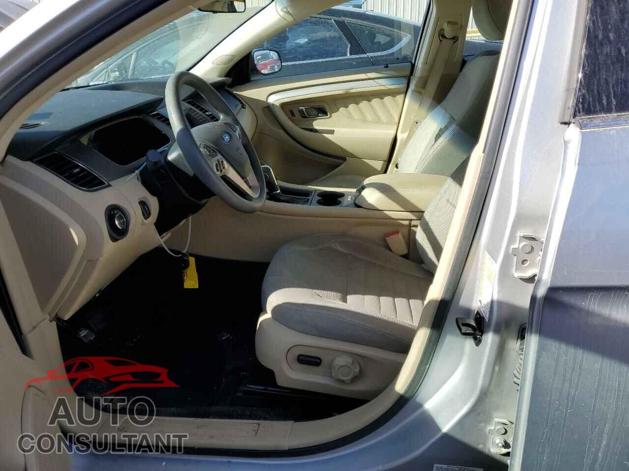 FORD TAURUS 2018 - 1FAHP2D86JG103142