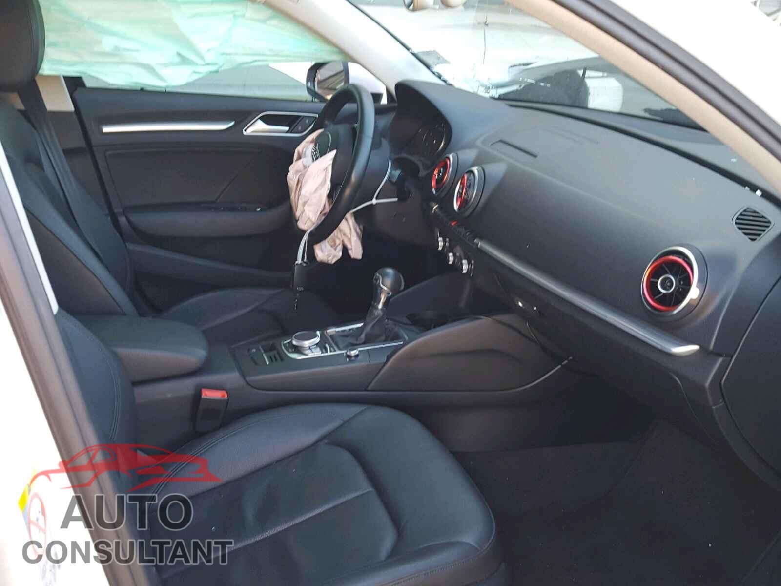 AUDI A3 2015 - WAUCCGFF3F1001359