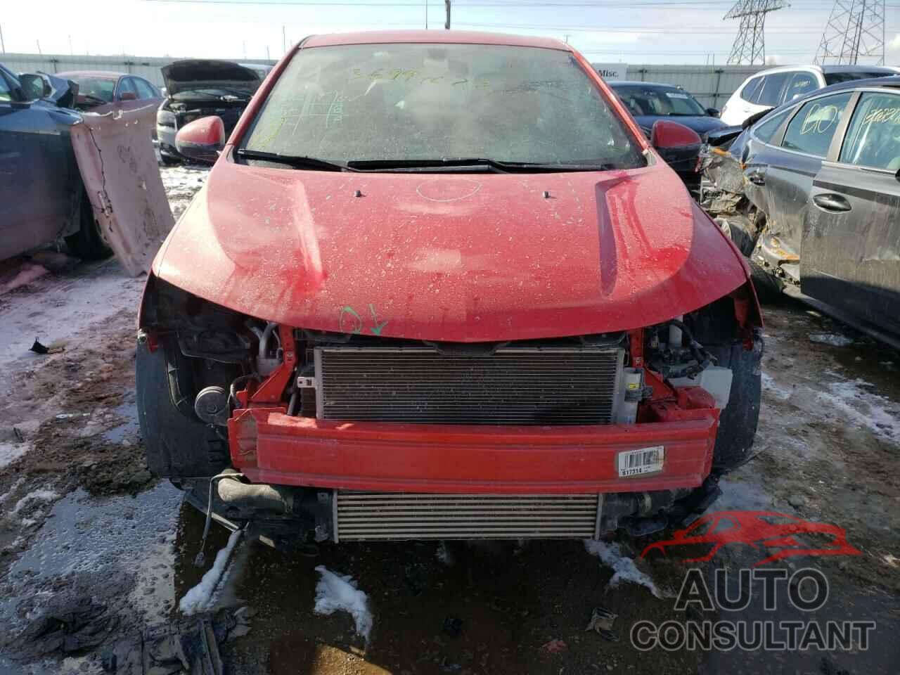 CHEVROLET SONIC 2019 - 1G1JB5SBXK4137347