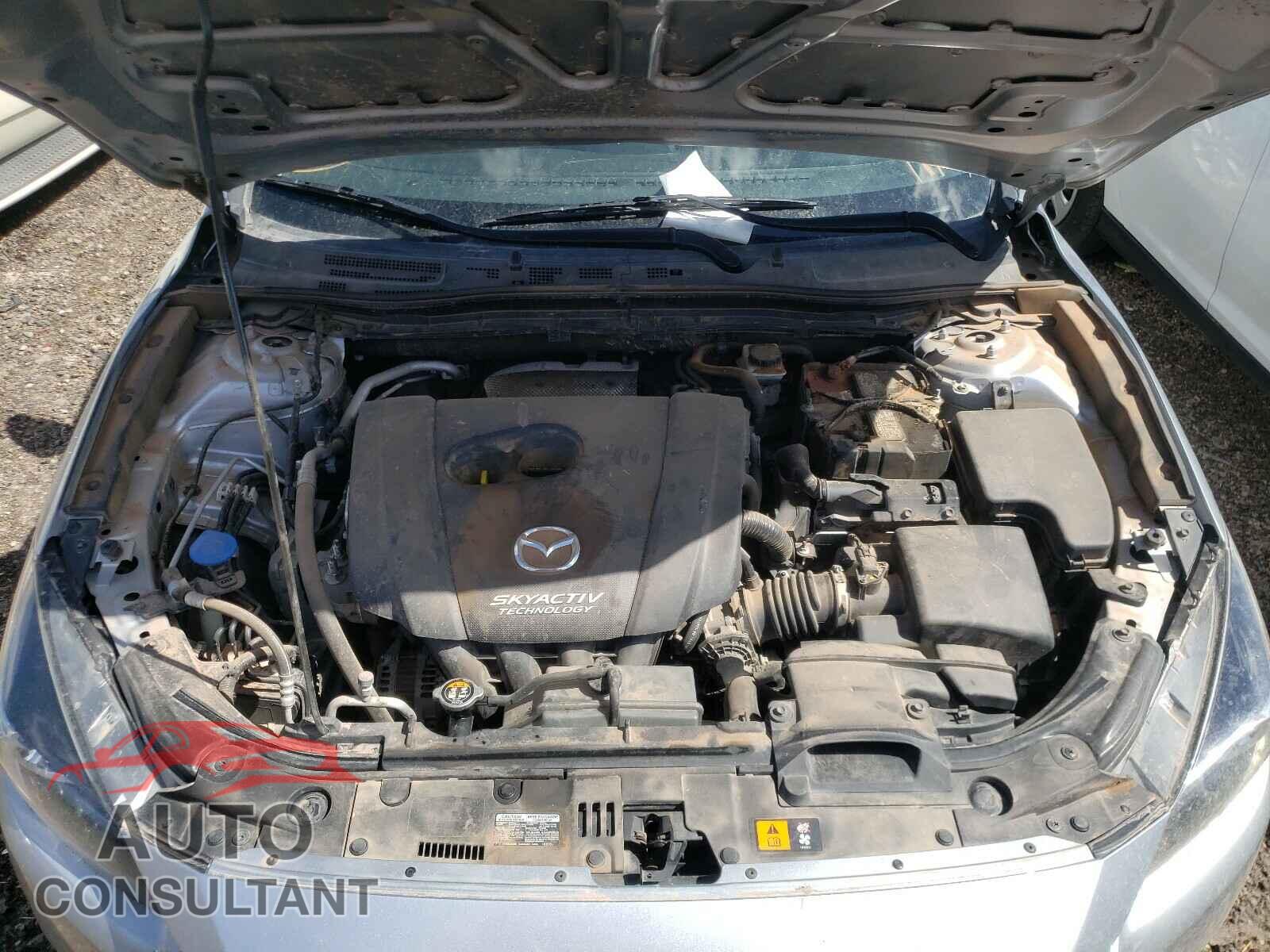 MAZDA 3 2017 - 3MZBN1L70HM125580