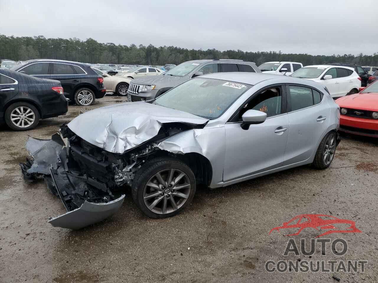 MAZDA 3 2018 - 3MZBN1L3XJM203351