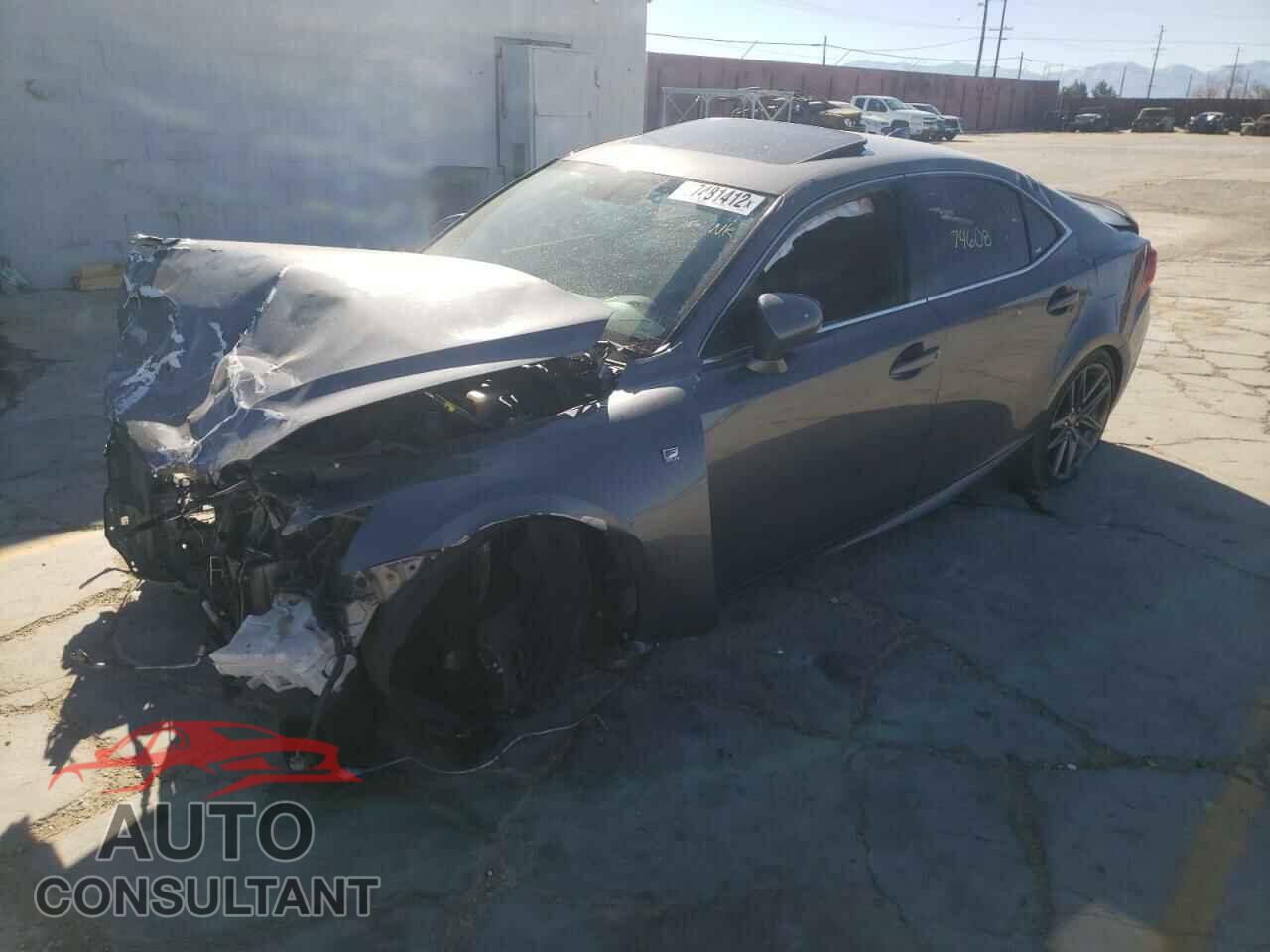 LEXUS IS 2016 - JTHBE1D20G5027366