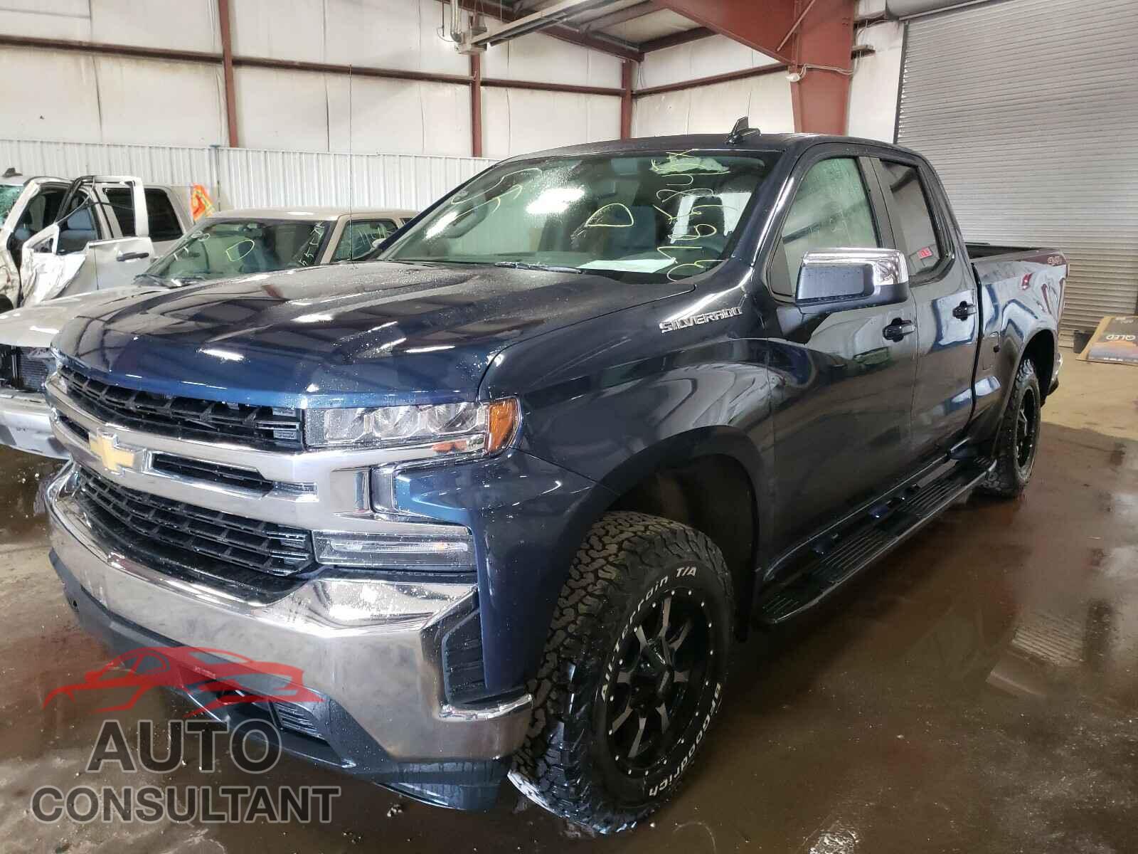 CHEVROLET SILVERADO 2021 - 1GCRYDED5MZ117612