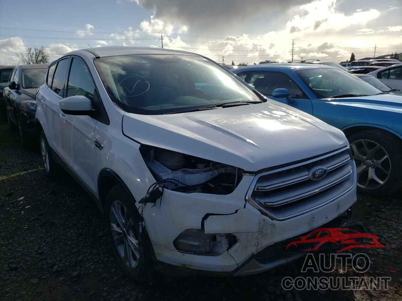 FORD ESCAPE 2017 - 1FMCU0GDXHUA62788