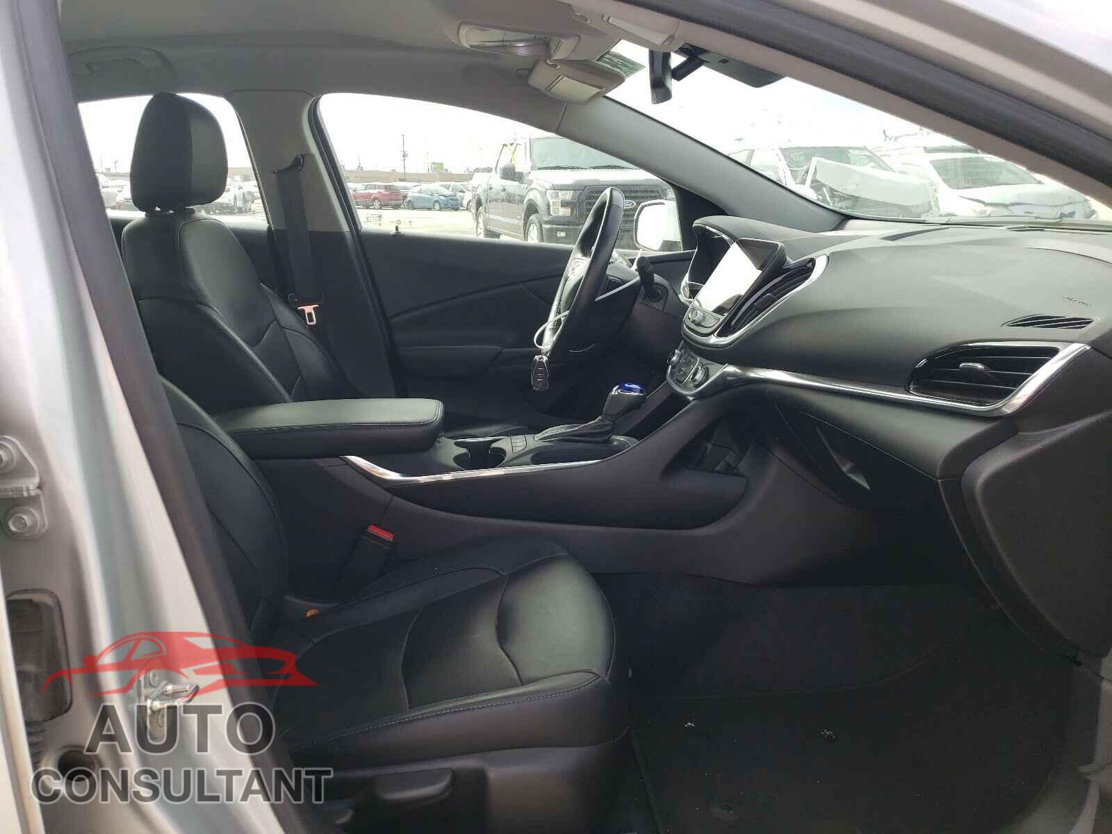 CHEVROLET VOLT 2018 - 1G1RD6S54JU117672