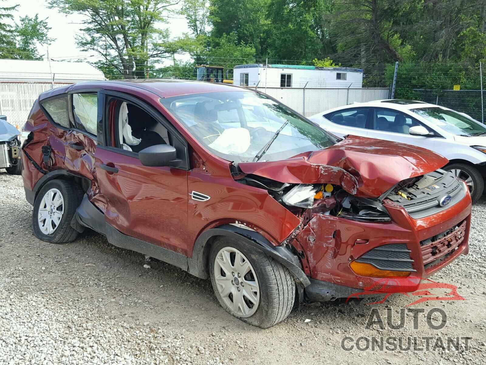 FORD ESCAPE 2015 - 1FMCU0F72FUA50076