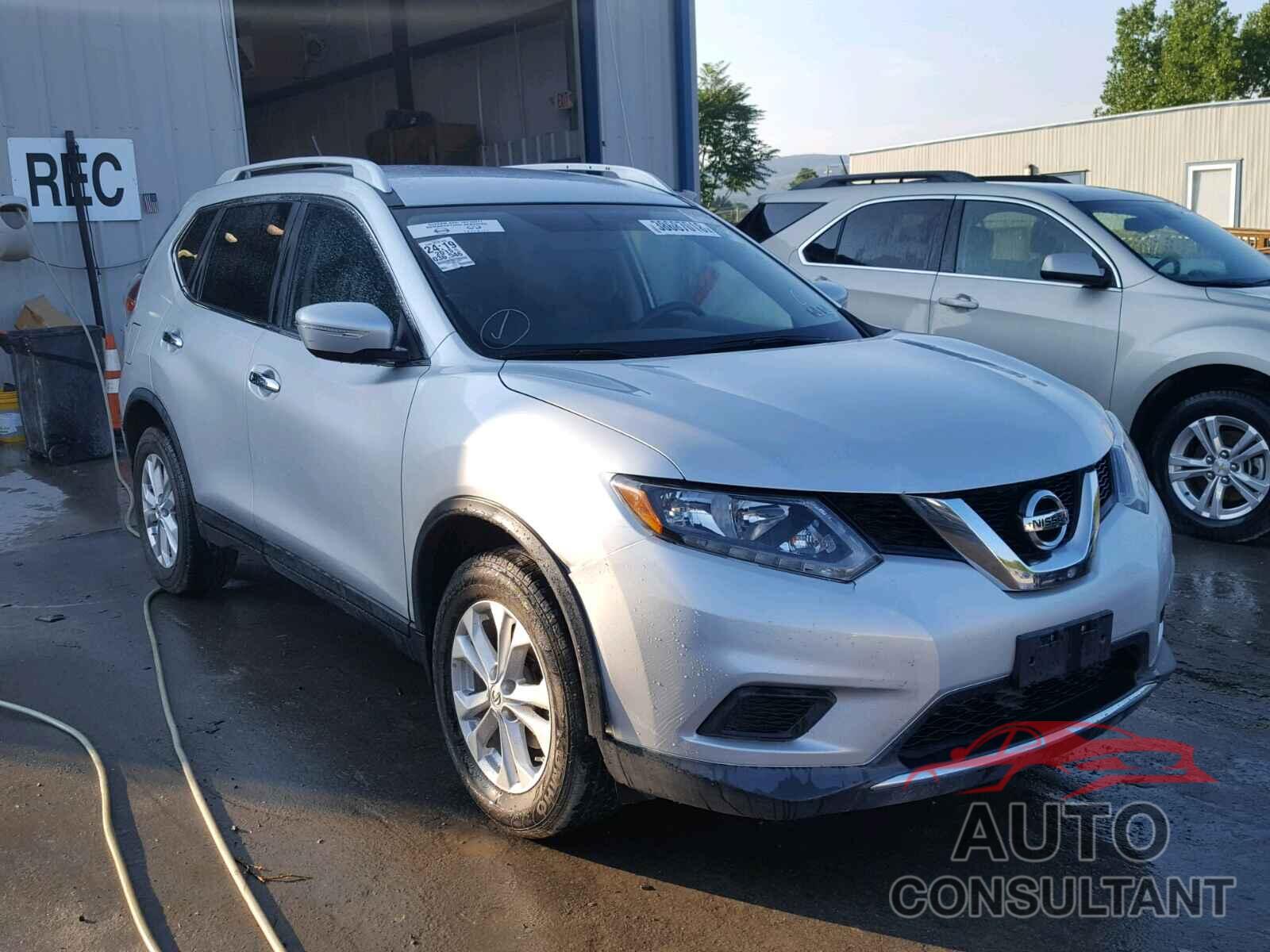 NISSAN ROGUE S 2015 - KNMAT2MV6FP555399