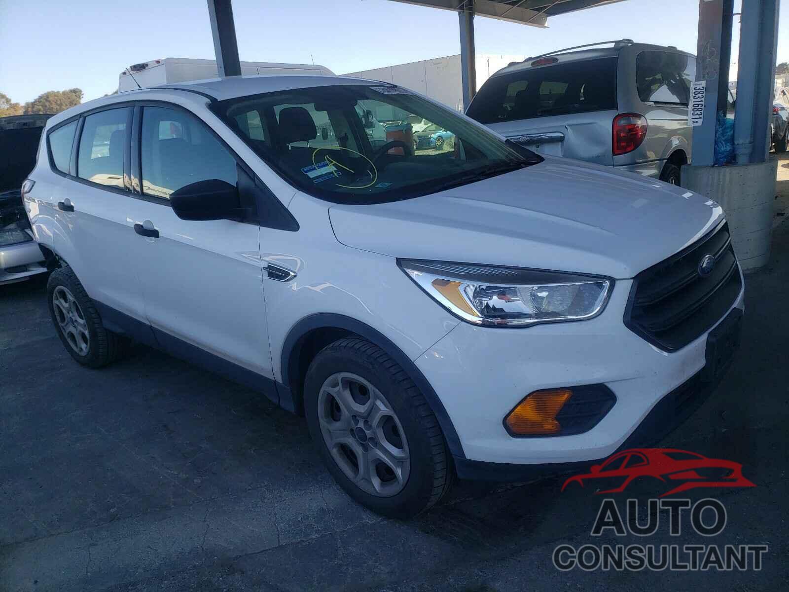 FORD ESCAPE 2017 - 1FMCU0F77HUB61354