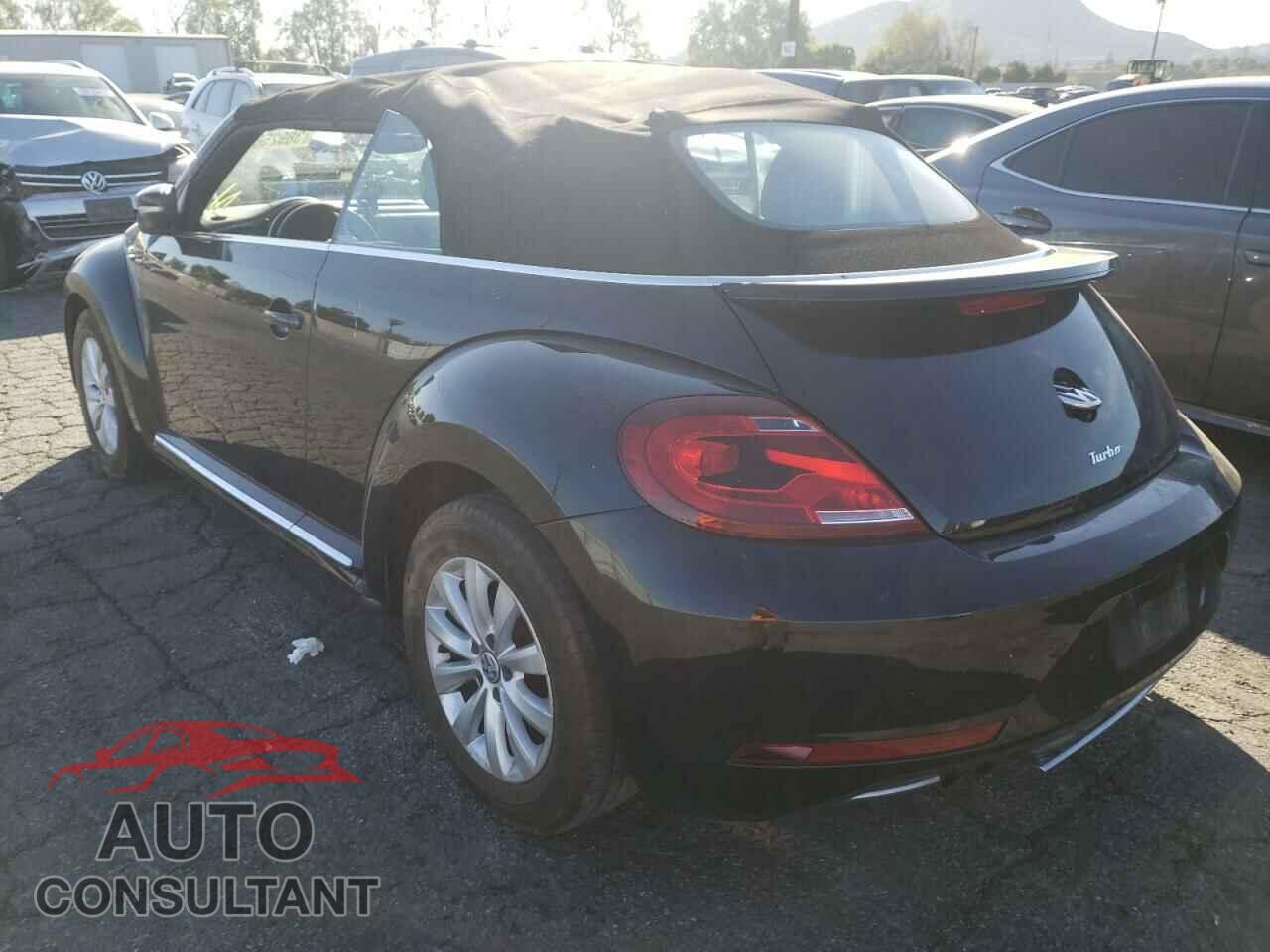 VOLKSWAGEN BEETLE 2018 - 3VW5DAAT7JM515159