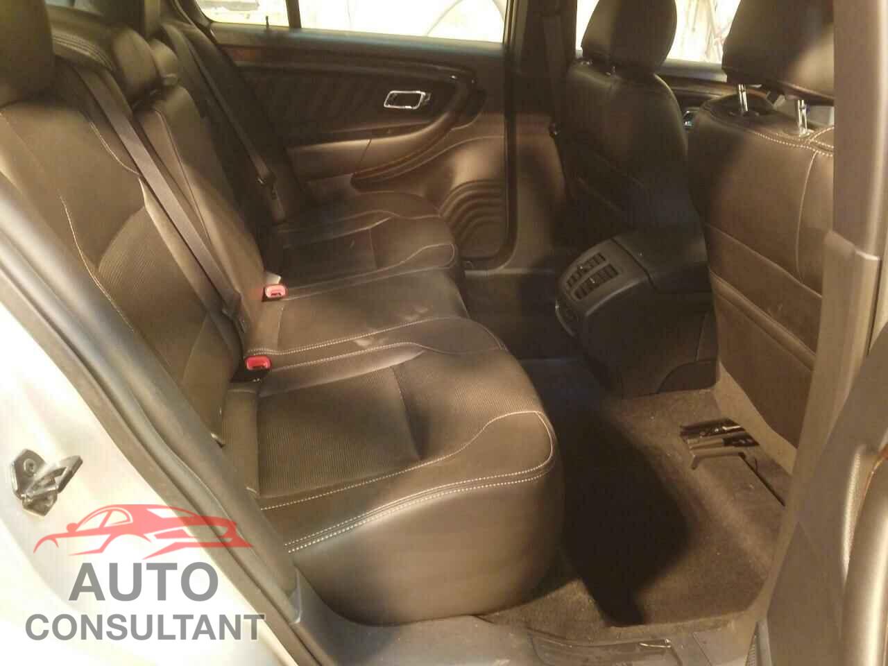 FORD TAURUS 2017 - 1FAHP2F86HG113113