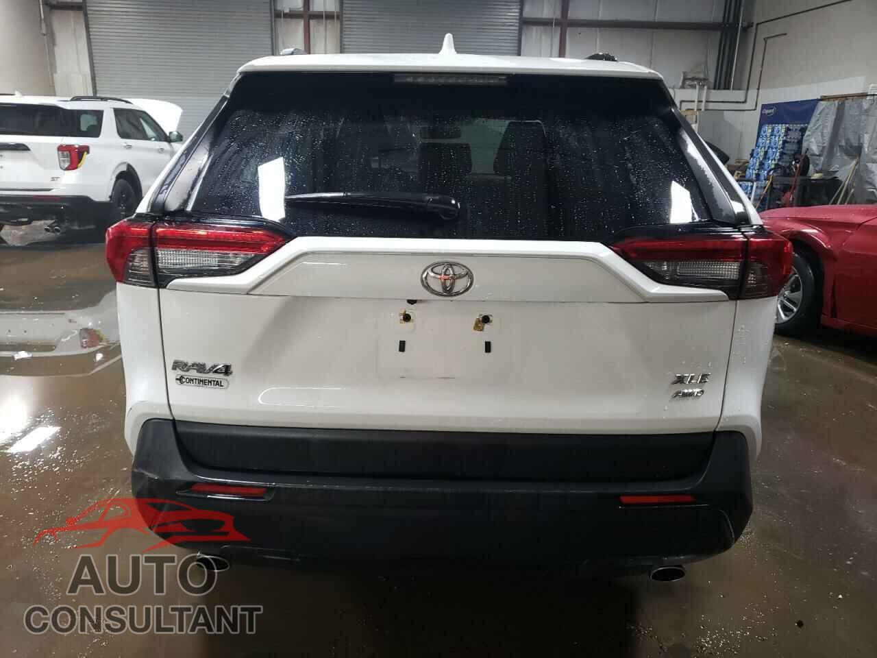 TOYOTA RAV4 2019 - JTMP1RFV1KD007408
