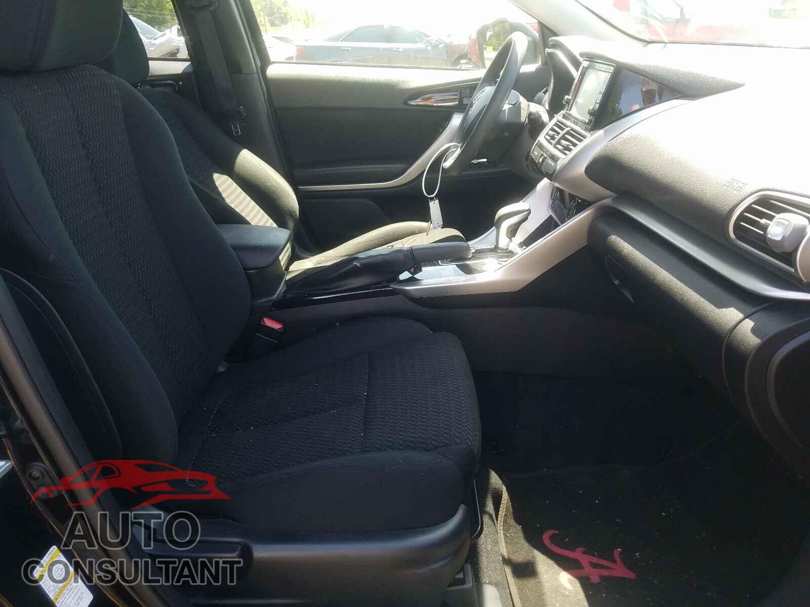 MITSUBISHI ECLIPSE 2018 - JA4AT3AA2JZ043718